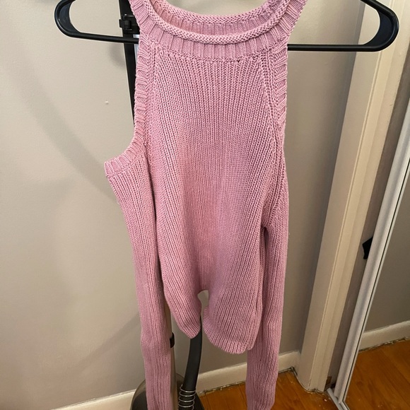 Lavender knitted open shoulder Sweater - Picture 4 of 4